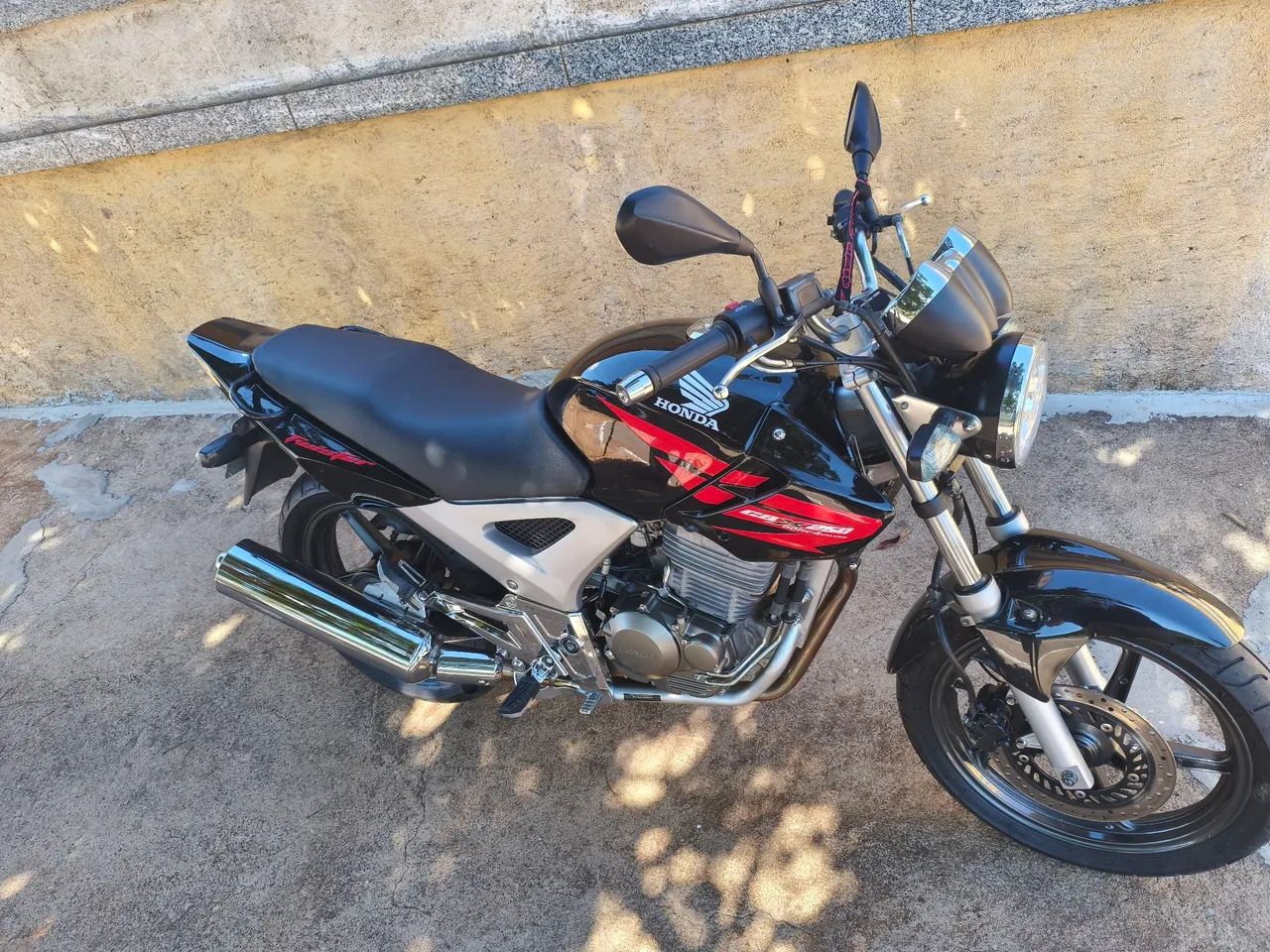 CBX Twister 2008 - Foto 3