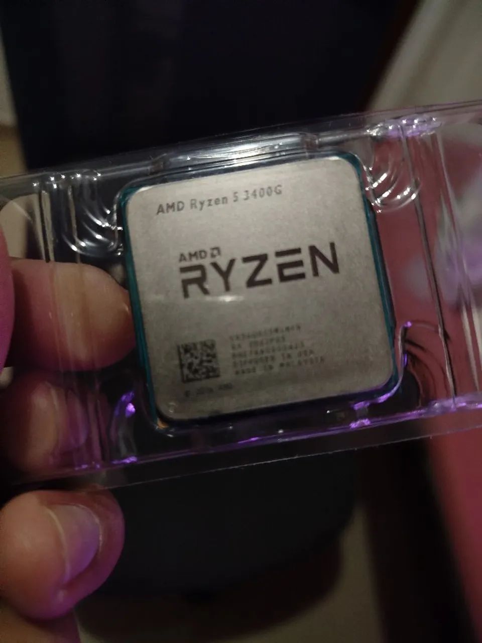 Processador Ryzen 3400g sem cooler 