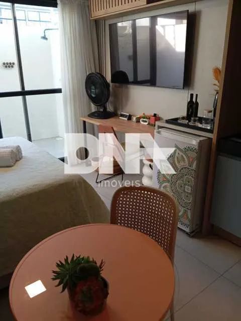 Flat : / Residencial / Jardim Oceania