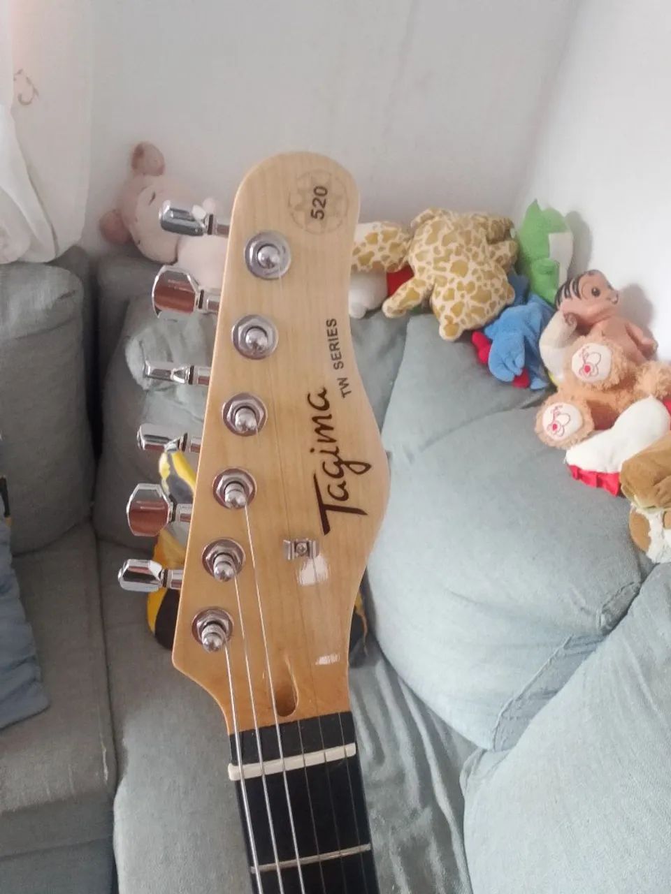 Vendo Guitarra Tagima nova sem detalhes nunca usada. - Foto 2
