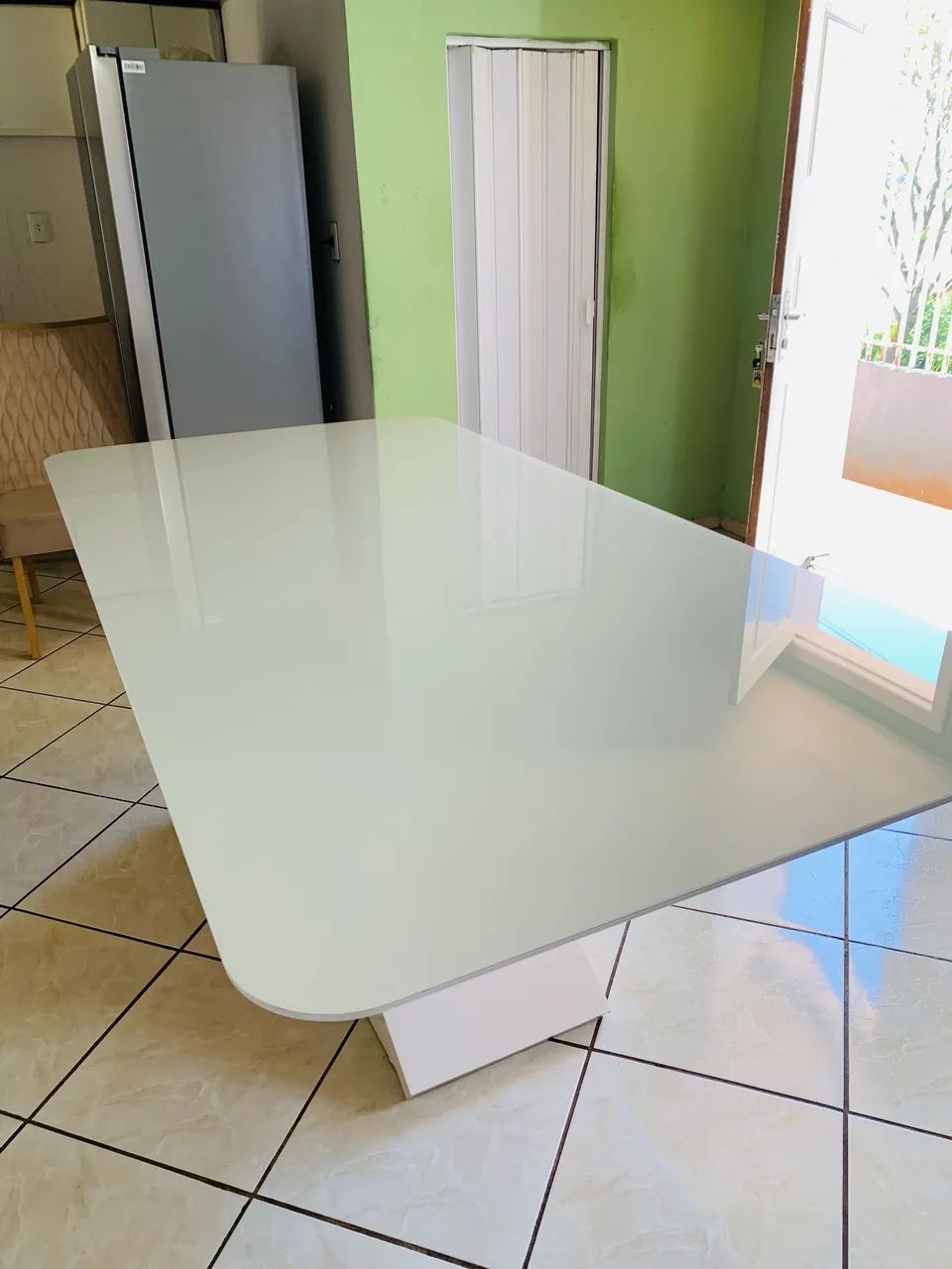 Mesa tampo em vidro 8 lugares  - Foto 2
