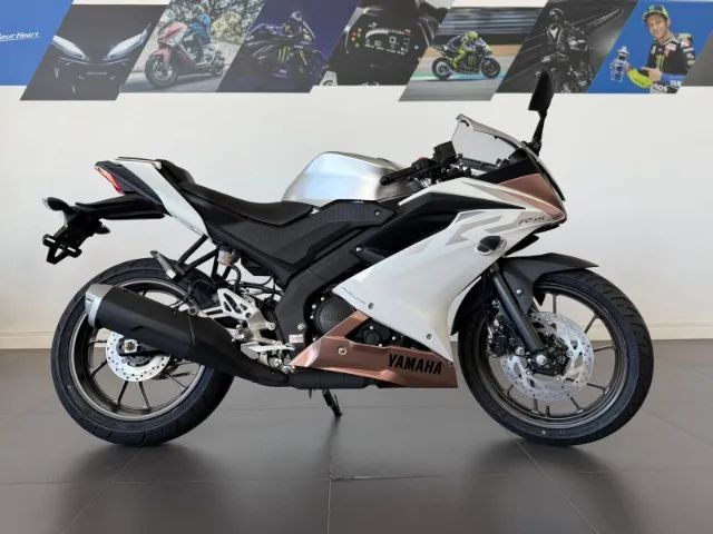R15 ABS - Foto 4