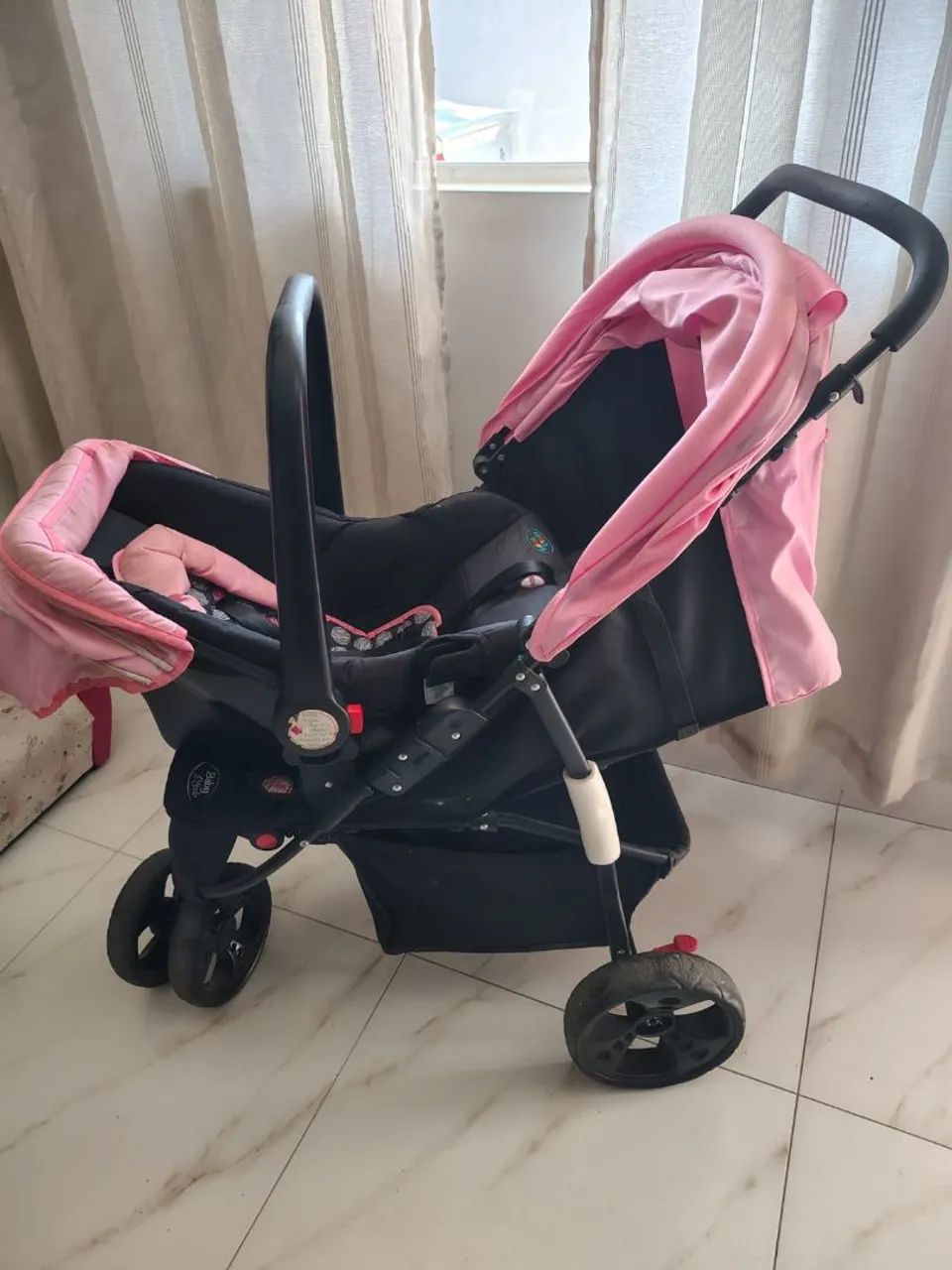 Carrinho de bebê +bebê conforto  - Foto 2