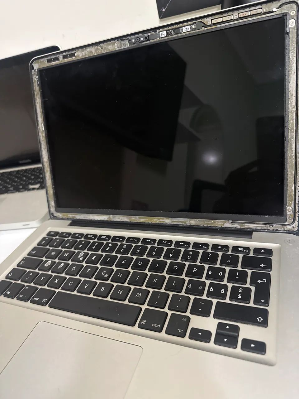 carcaça macbook