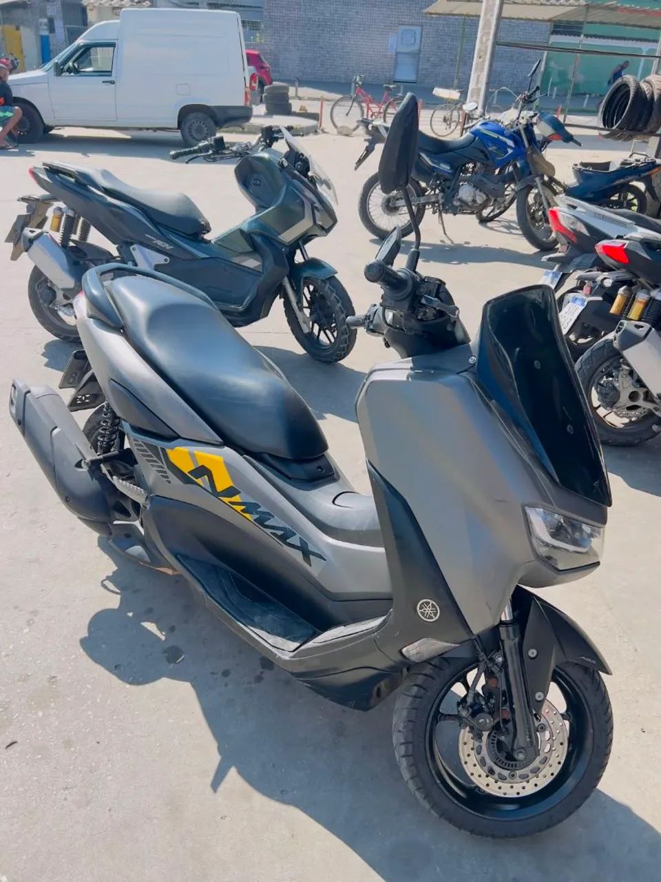 Moto NMax  - Foto 2