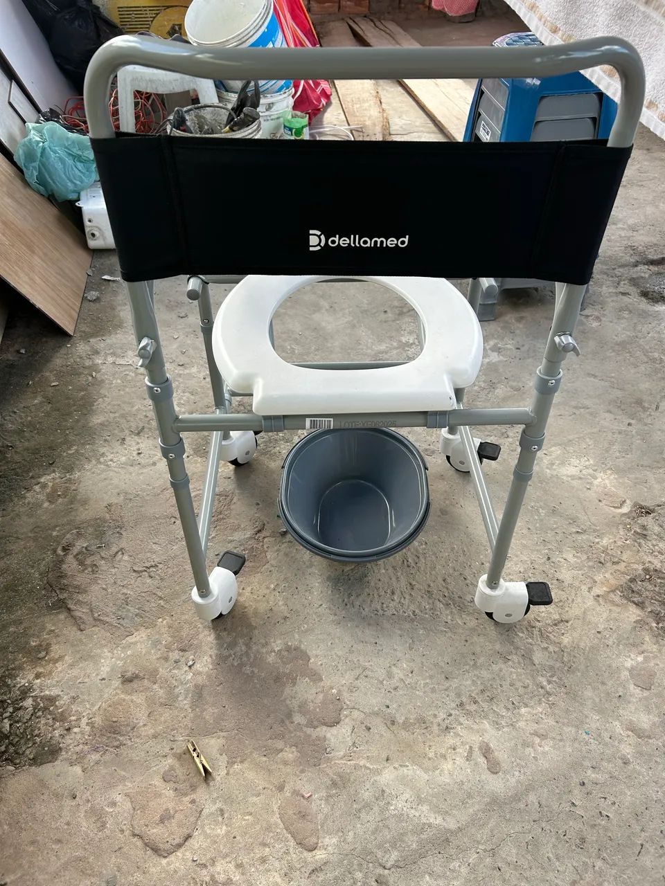     Cadeira de banho com balde - Foto 2