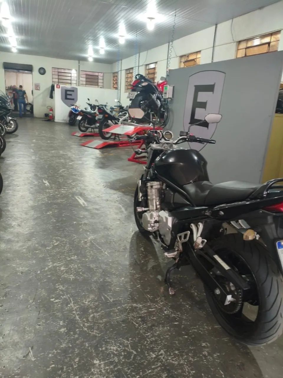 Bandit 650 - Foto 3