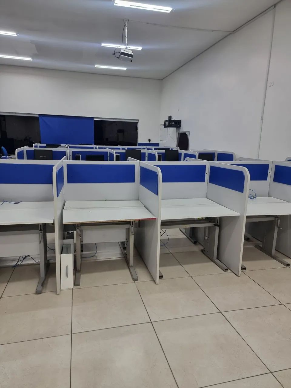 Baias NR 17 mais a mesa de supervisor - Foto 3