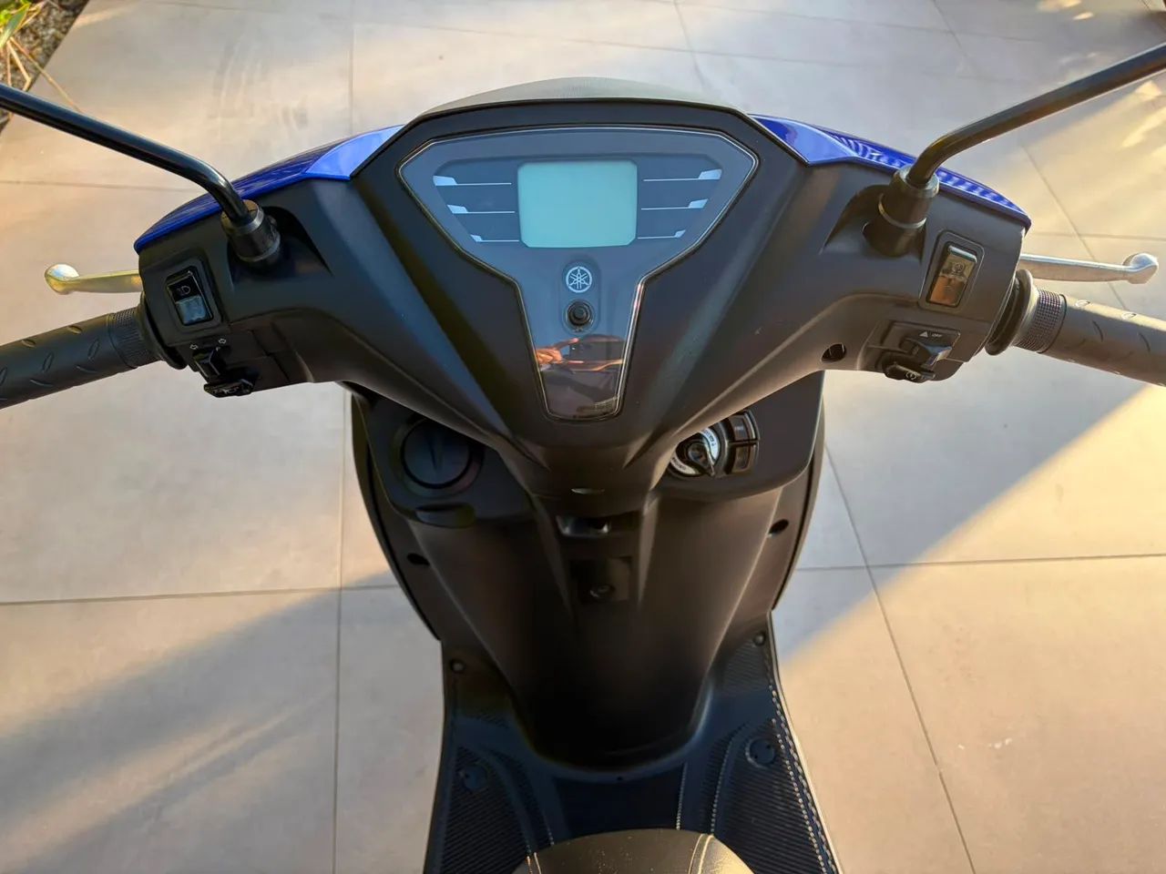 YAMAHA FLUO  - Foto 4