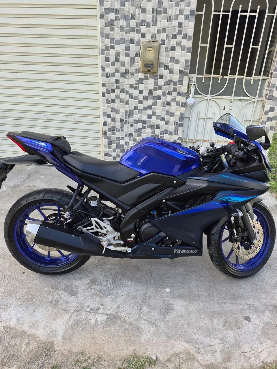 Vendo yamaha r15