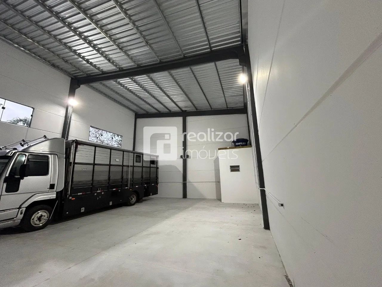 Galpão Comercial no bairro Campeche - Foto 4