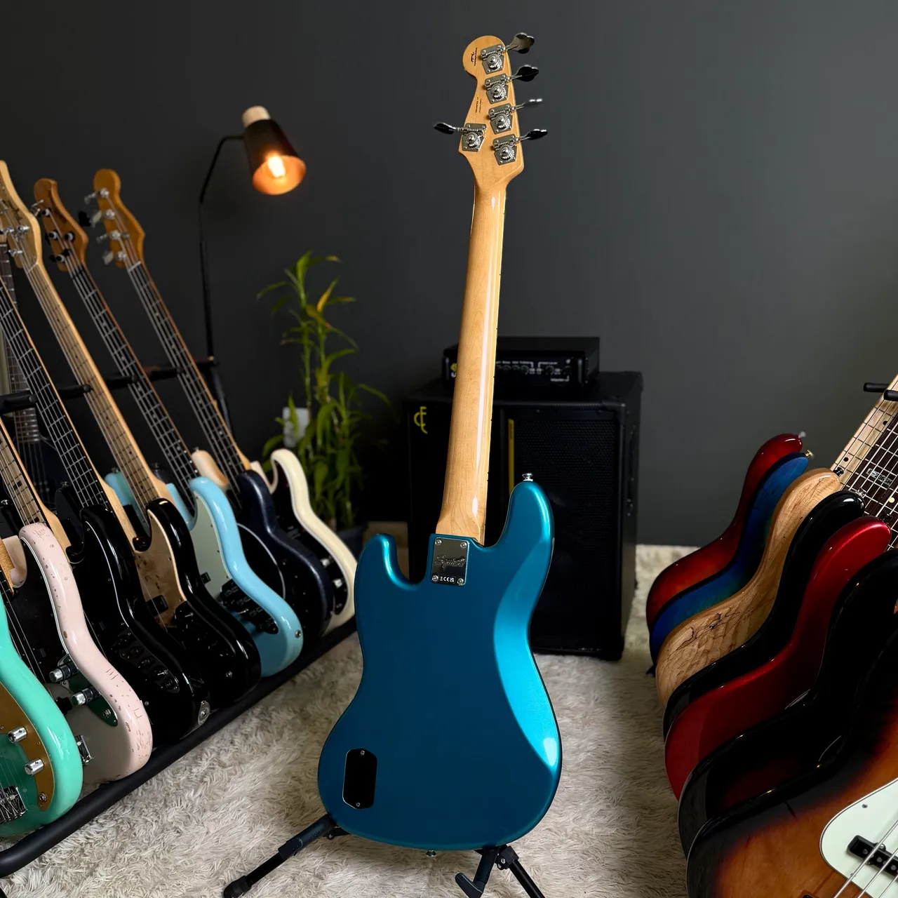 squier classic vibe 70s