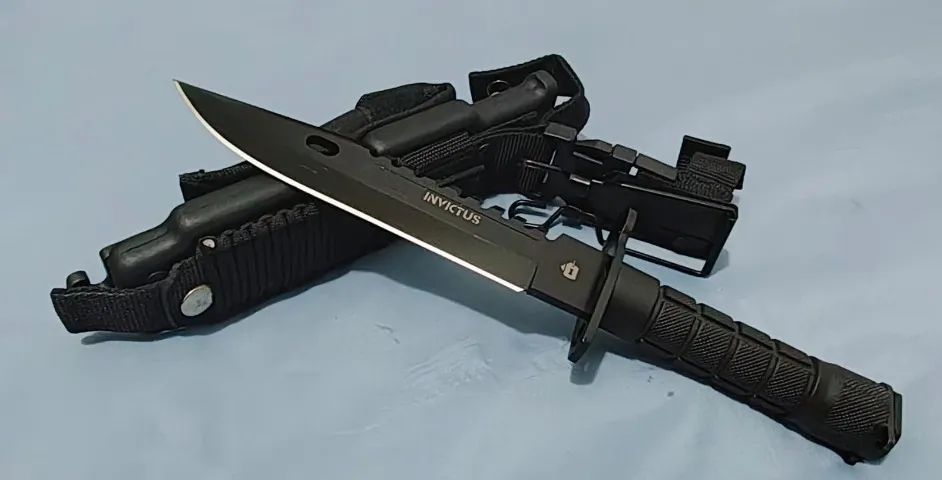 Faca de sobrevivência INVICTUS Explorer 