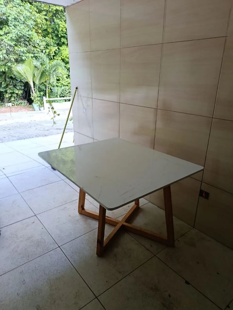 Mesa de Jantar Em estado de nova!! PRA SAIR HOJE