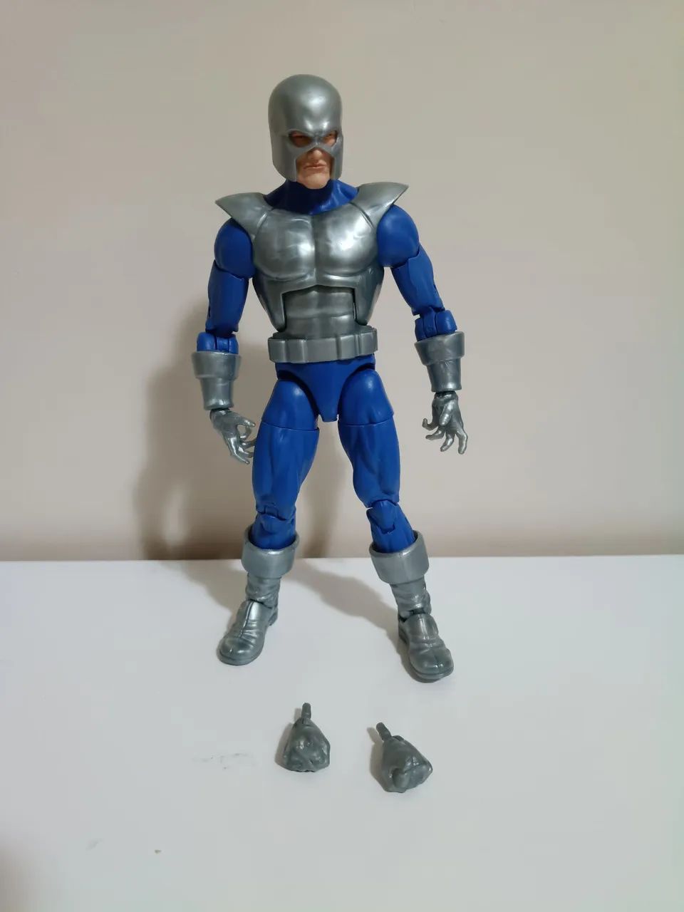 Marvel Legends Avalanche 