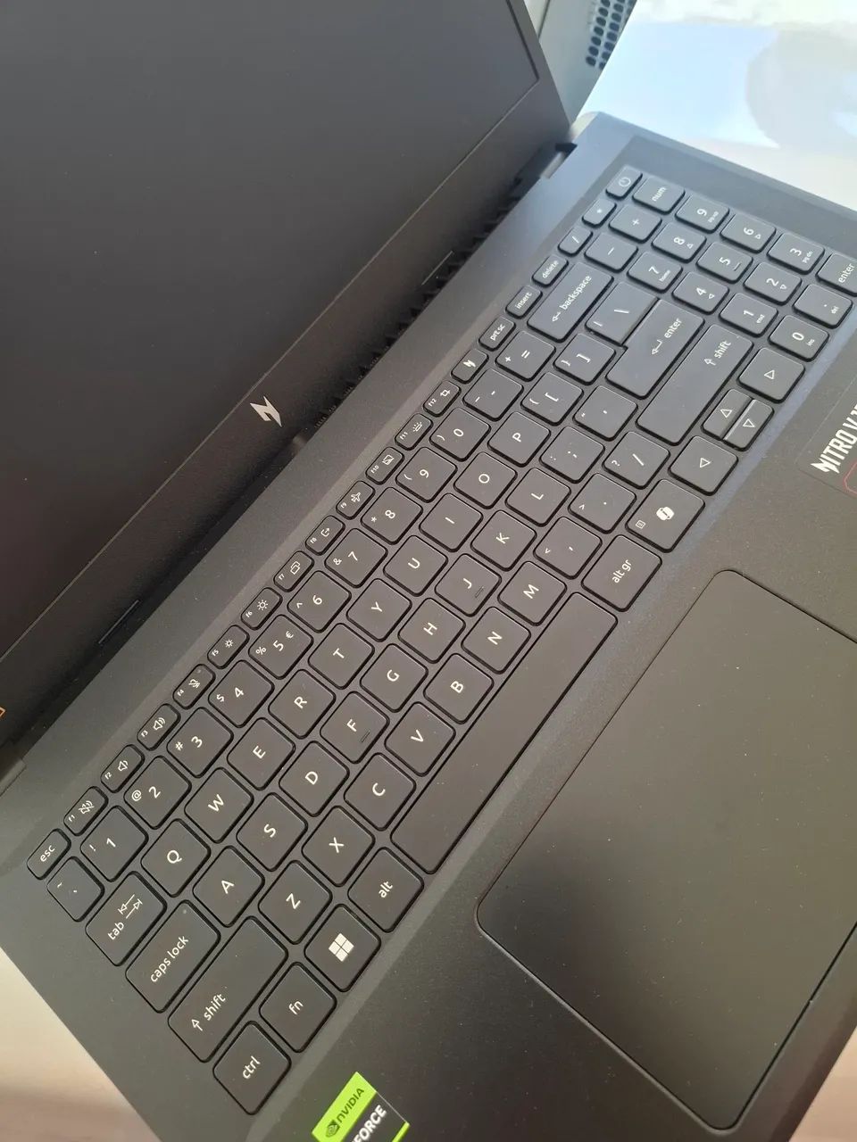 Acer Nitro v15  - Foto 2