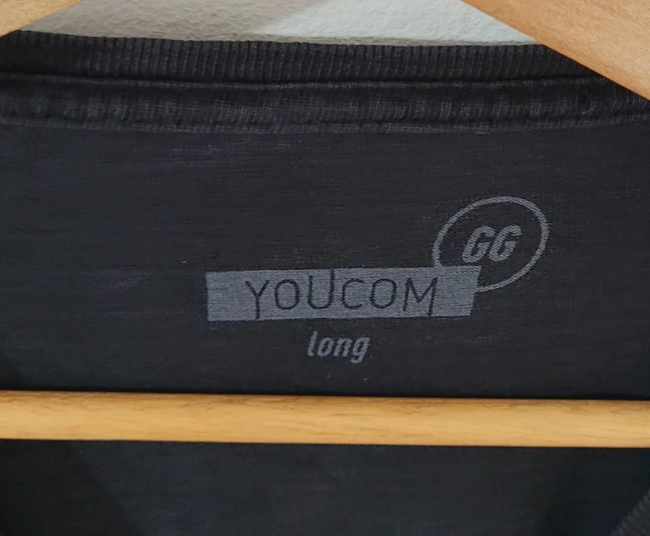 camiseta preta youcom long tam GG - Foto 5