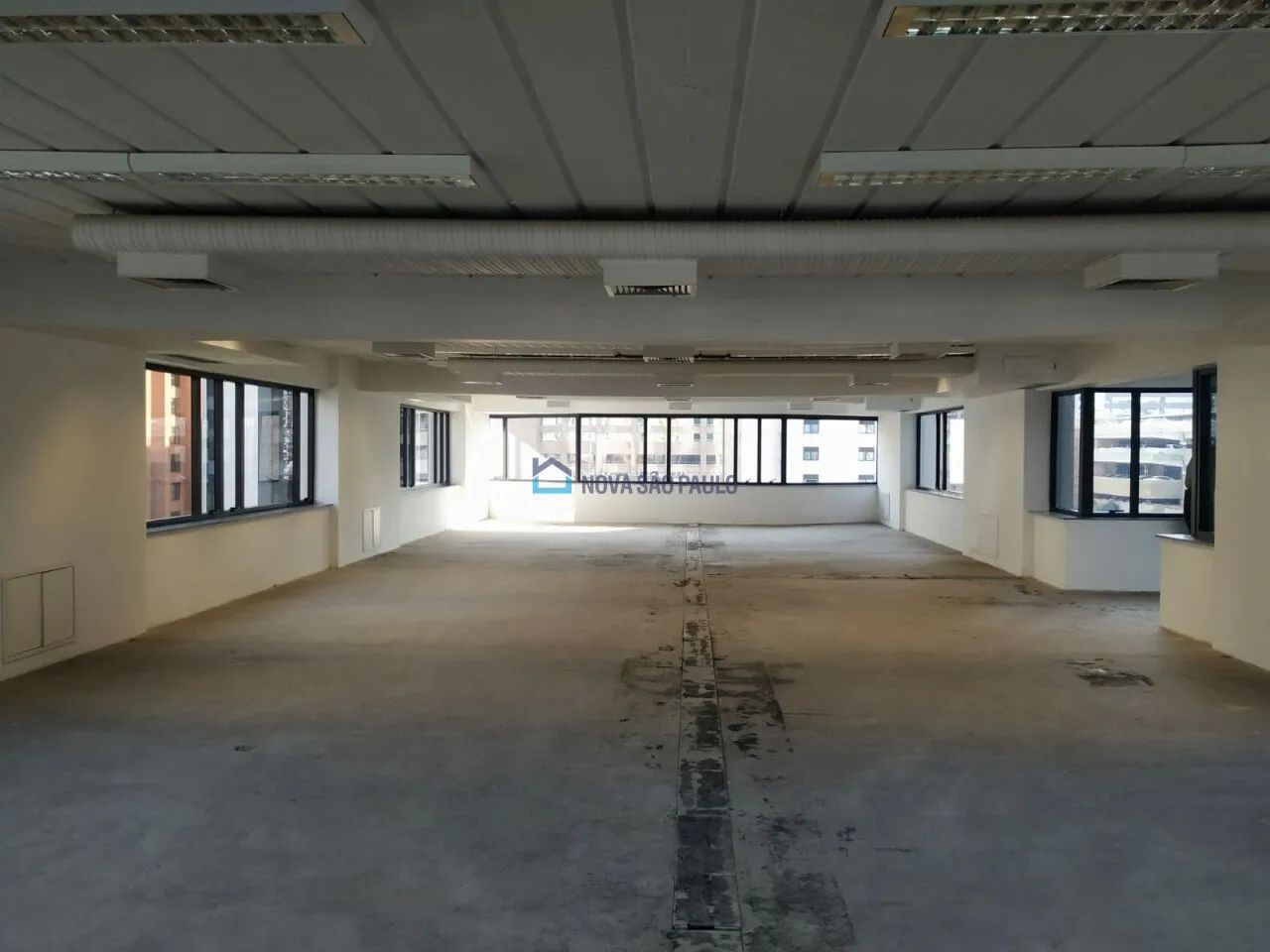 Oportunidade comercial na Berrini para locação.