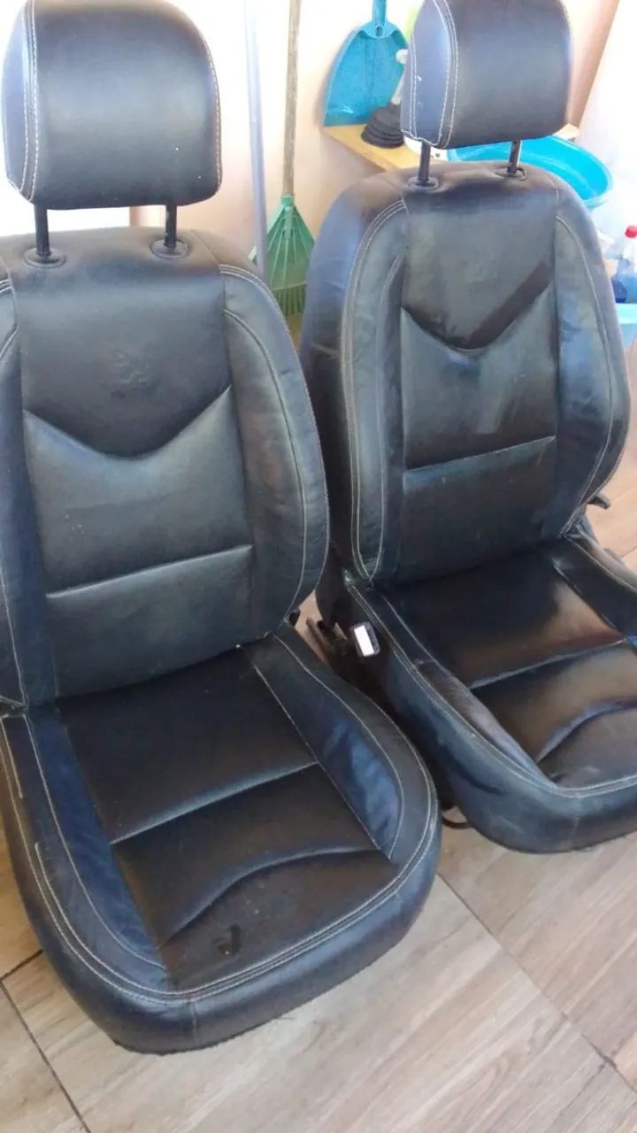Vendo banco de carro de couro do Peugeot  - Foto 2
