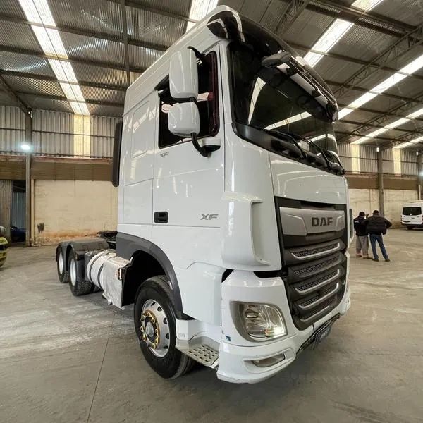 DAF XF 530 6X4 ANO 2022 EURO 5 - 780 MIL KM - REPASSE - Foto 3