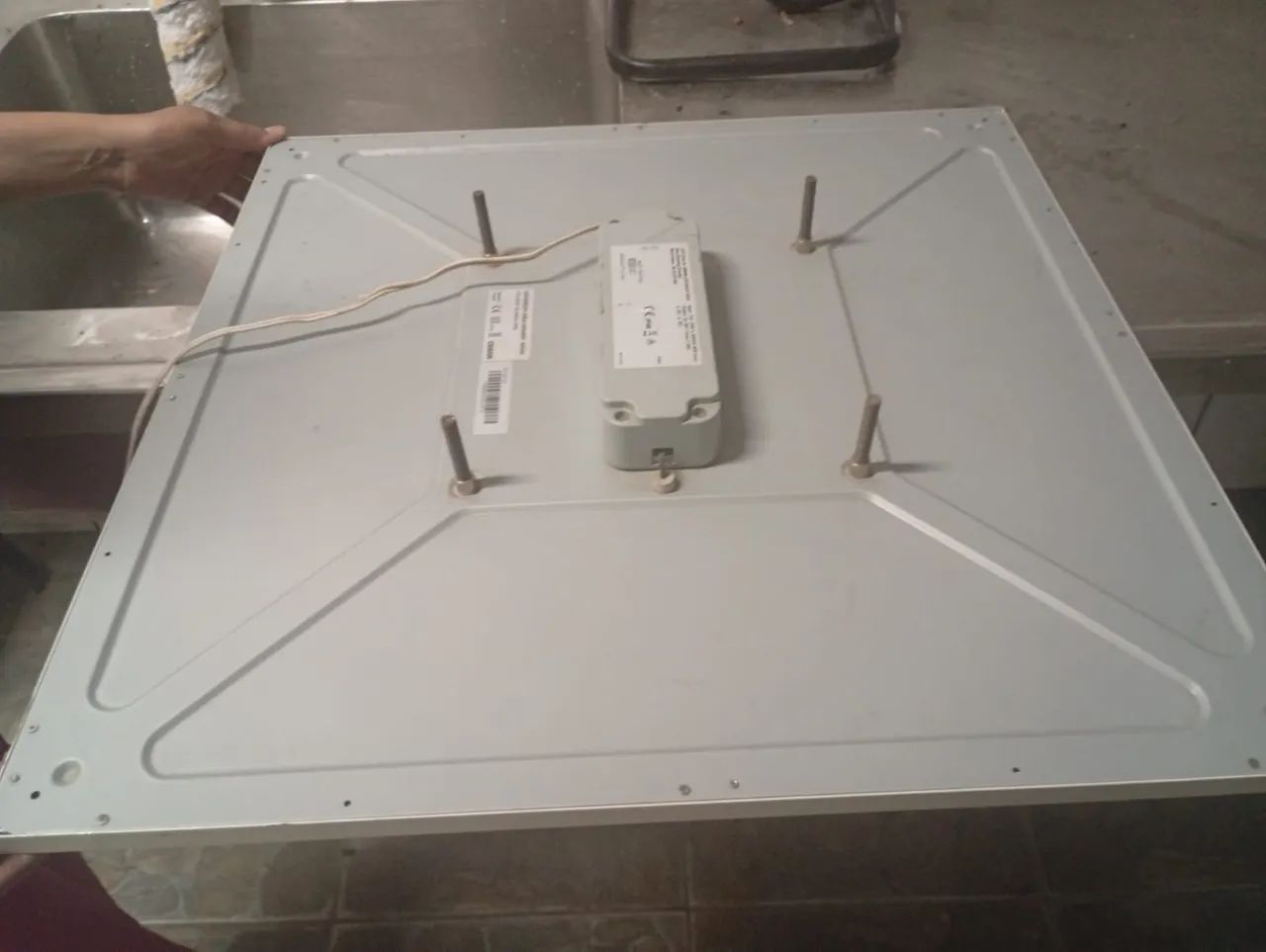 Vende se luminárias 80x80 medidas  - Foto 2