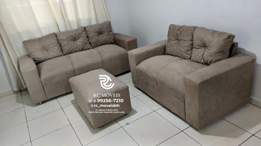 Sofá 2 e 3 assentos com Puff Suede D33 Confortável Direto da Fábrica - Foto 2