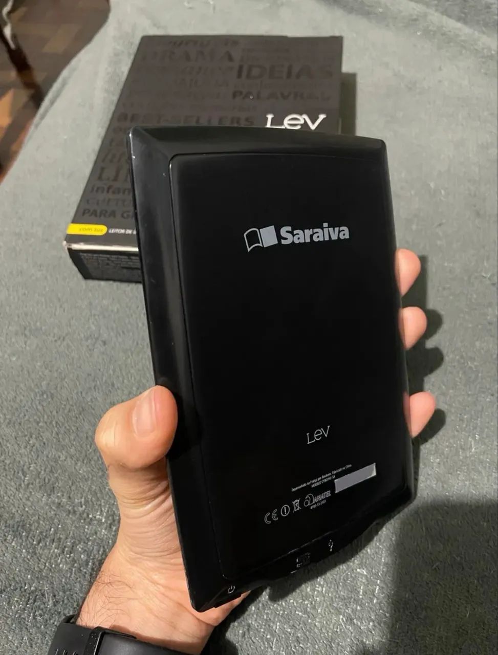 E-reader Saraiva Lev Neo com Iluminação | Tela E-Ink | Pouco Usado + Caixa + Case Brinde - Foto 2