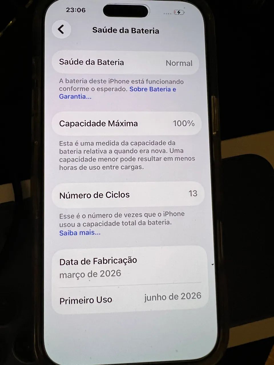 Iphone 17 pro max azul com 13 ciclos
