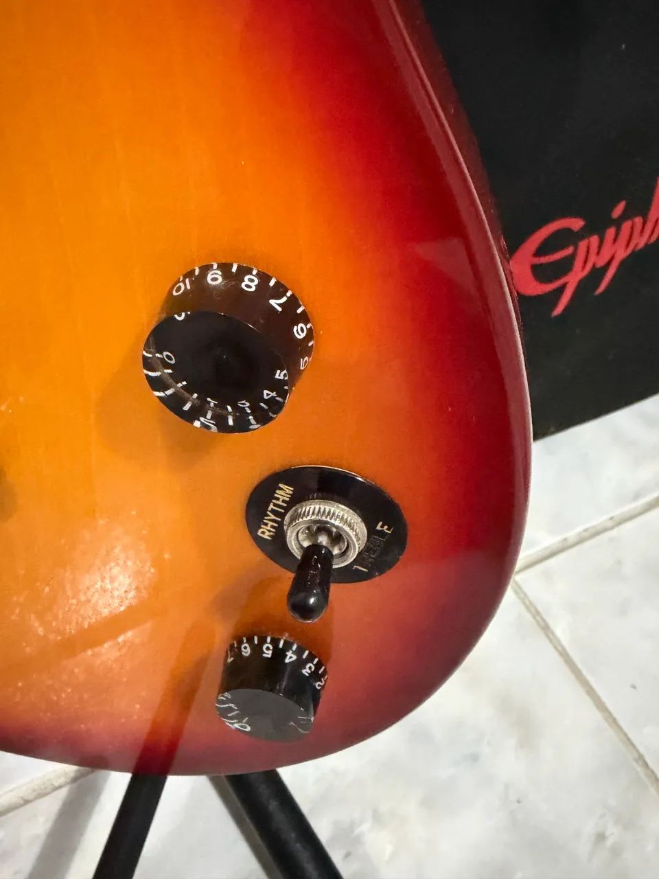 Combo Guitarra epiphone + caixa orange  - Foto 2