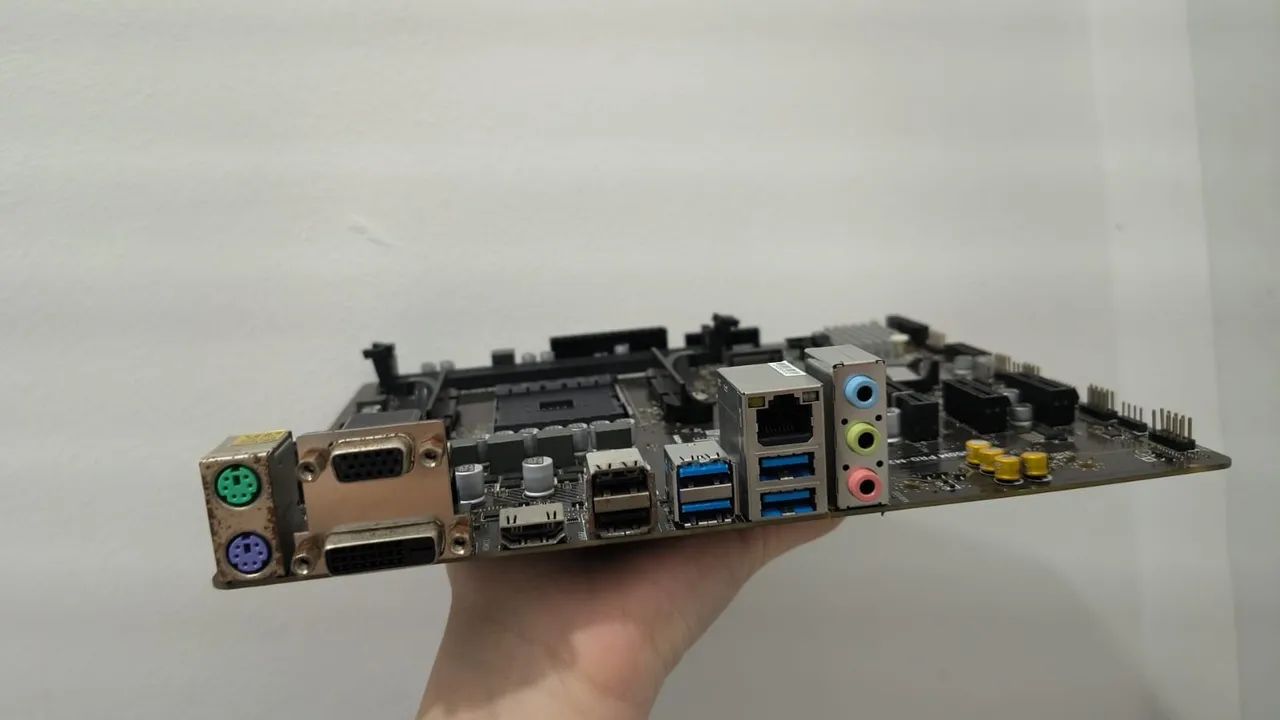 Placa mãe MSI b450m pro AM4 - Foto 3