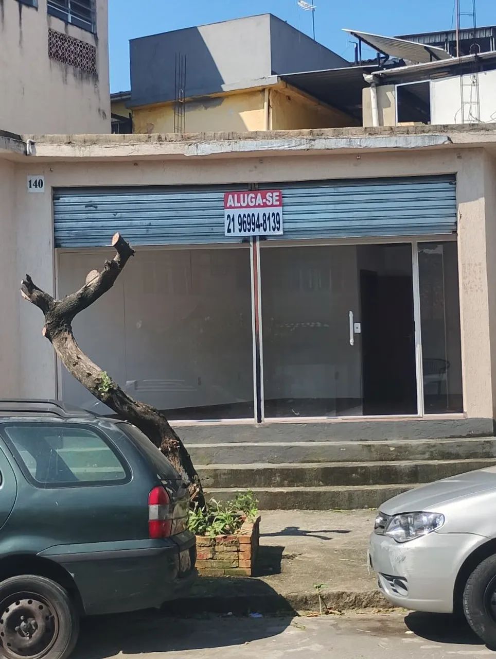 Pavuna rua Pallas 2 lojas para locação 