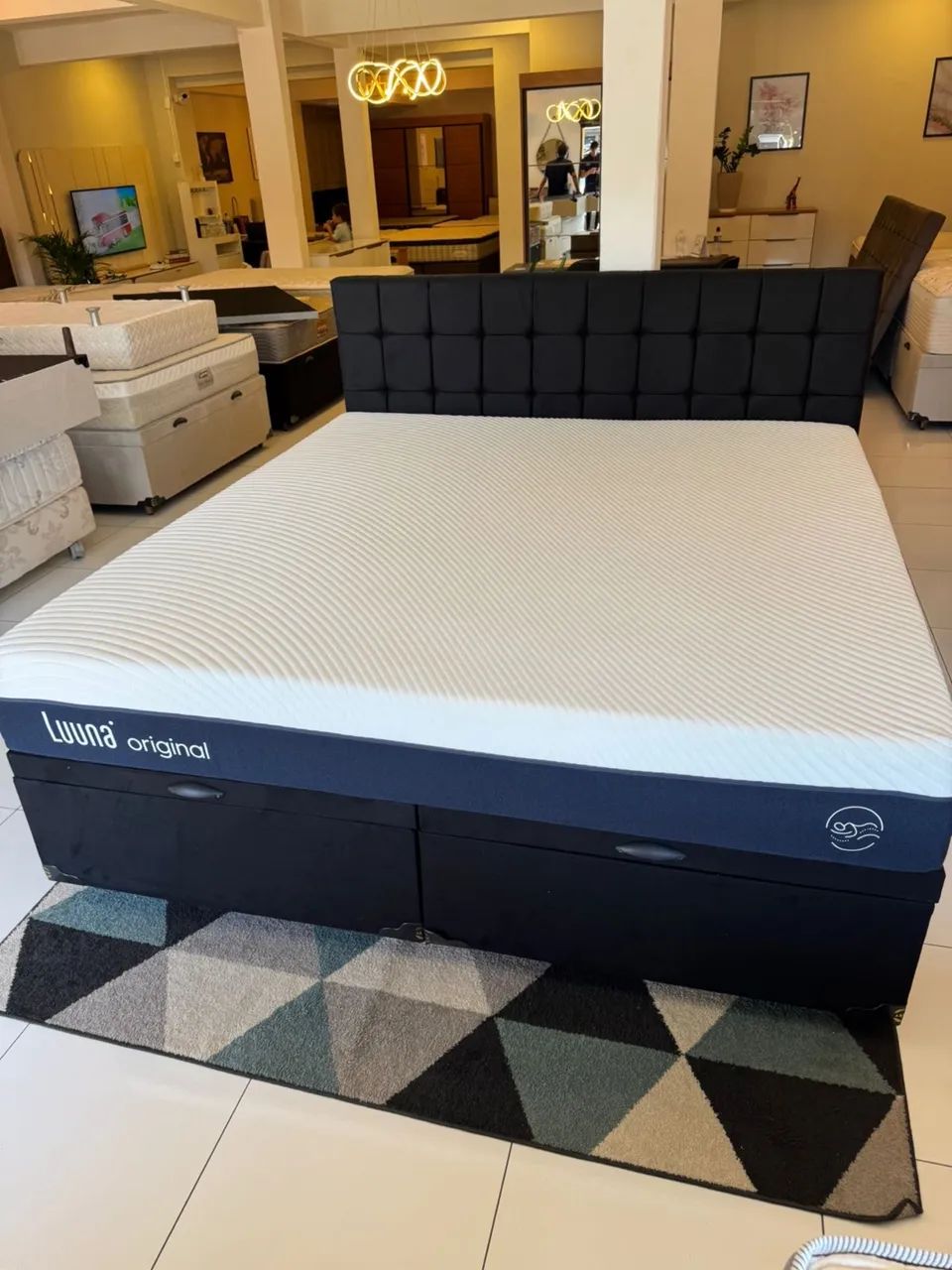 Cama KING COM BAÚ E COLCHÃO LUUNA - Entrego!  - Foto 2