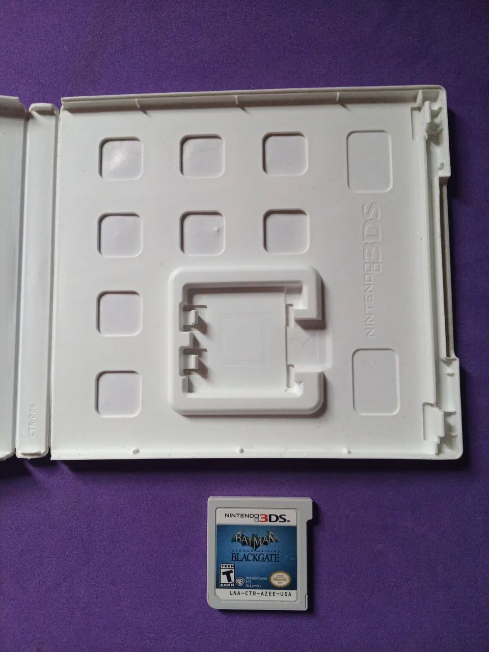 Batman BlackGate 3ds - Foto 3