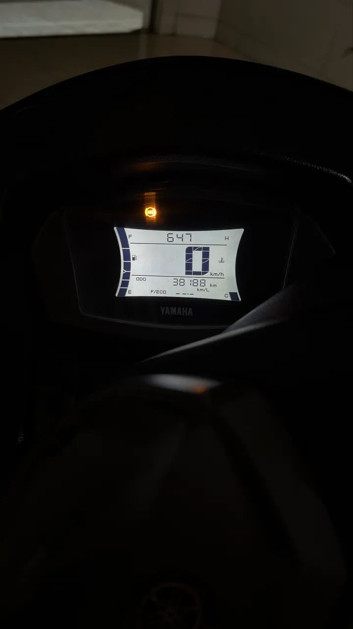 VENDO NMAX 2021 - Foto 3