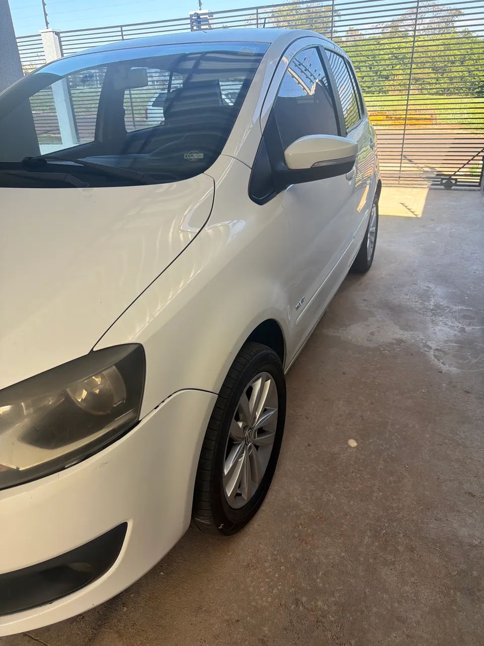 Volkswagen Fox 1.0 MI Total Flex 8V 5P 2011 - Foto 4
