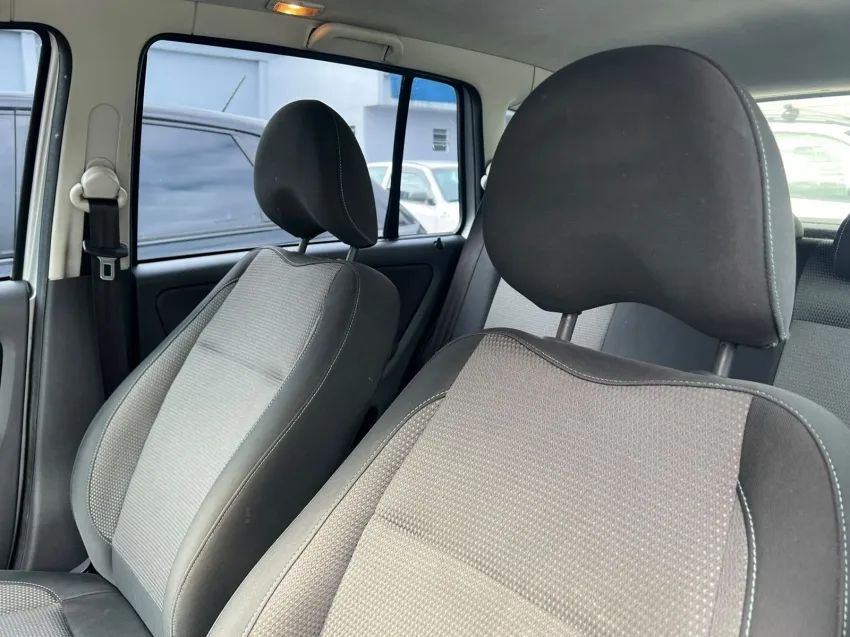 Volkswagen Spacefox 1.6 Trendline Total Flex 8V 5P 2012 - Foto 5
