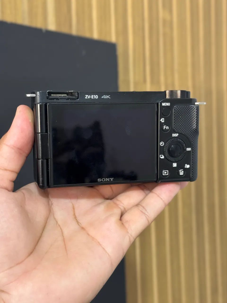 Câmera Sony ZV E10 (somente o corpo) - Foto 2