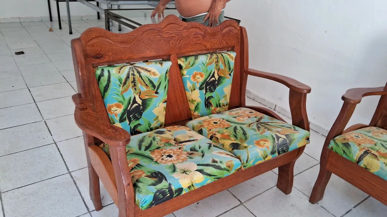 Sofa estante de ferro com vidro e mesas - Foto 4