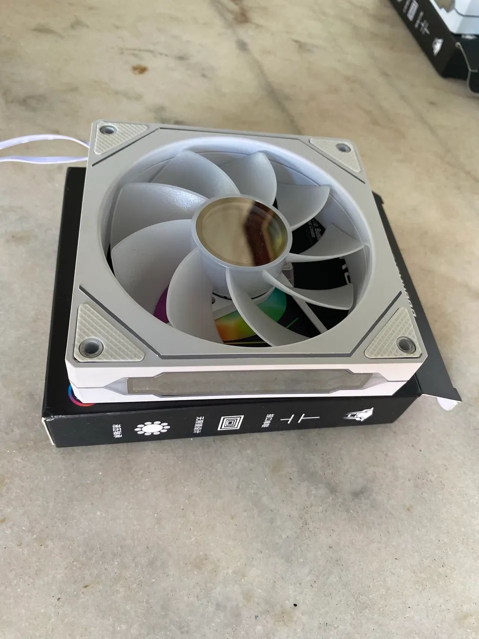 Fan (Cooler) para PC branco prism 4 reverse - Foto 4