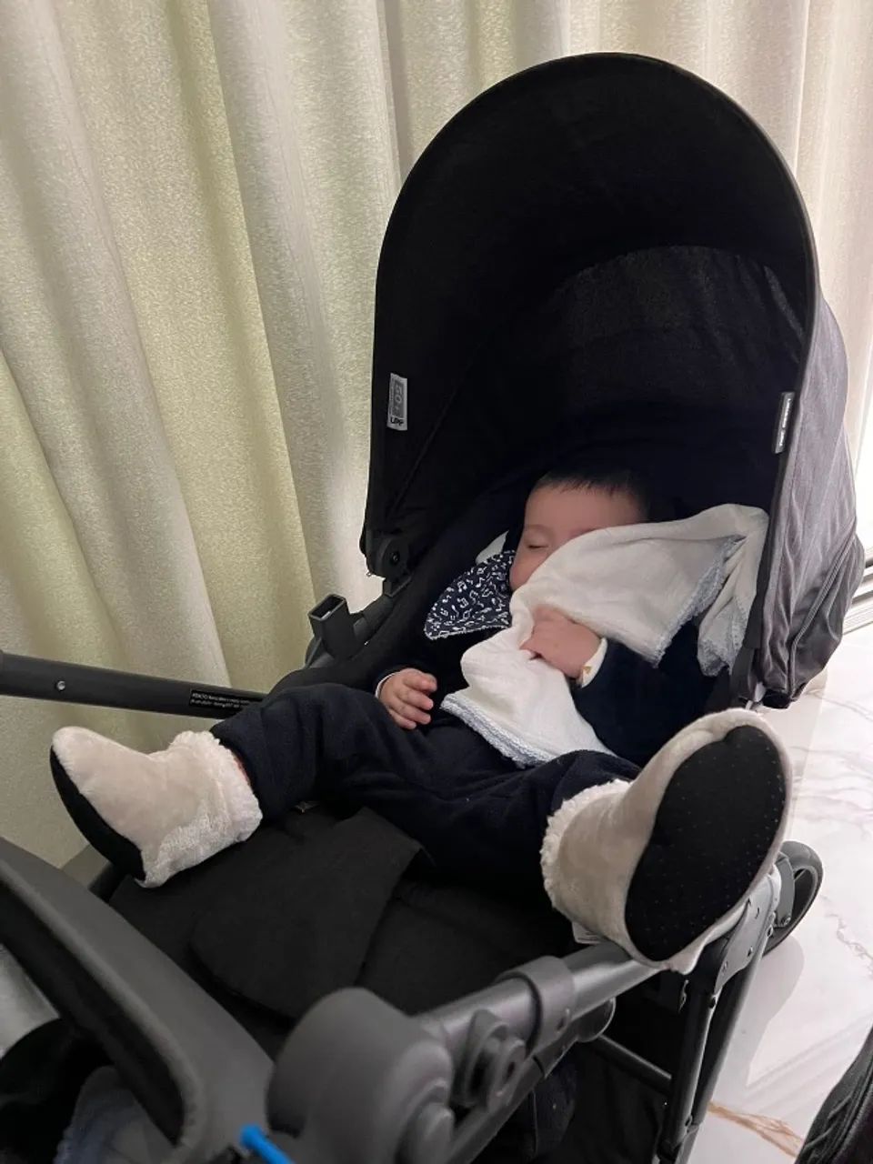 Vende-se Carrinho de Bebê COMO 4 - ABC Design em EXCELENTE ESTADO!! - Foto 5