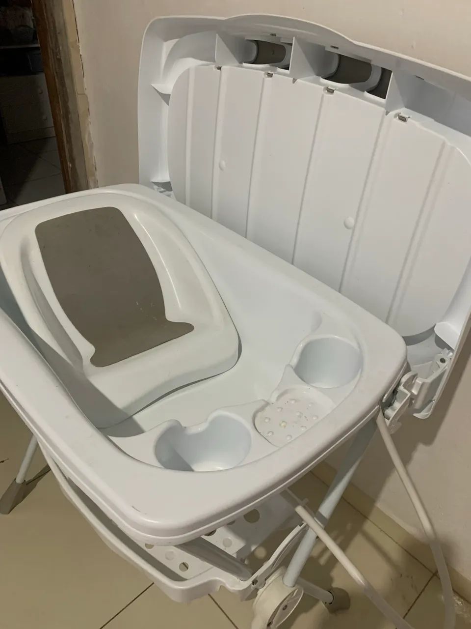 Banheira com trocador