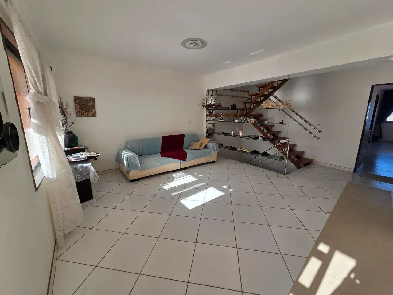 Vendo excelente casa com 3 quartos, na rua principal do Jacintinho,  Maceió-AL - Foto 2