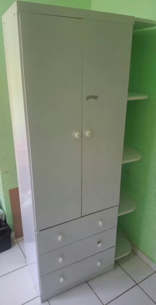 Guarda roupa infantil 