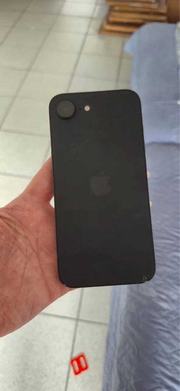 Iphone 16e 128gb preto - Foto 3