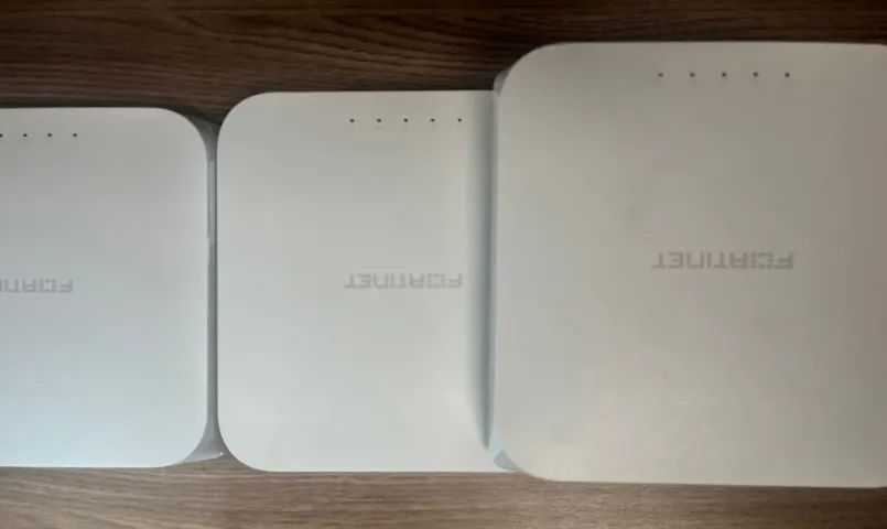Access PAccess Point Fortinet Fortiap Ap-320coint Fortinet Fortiap Ap- 221c (Usado) - Foto 5