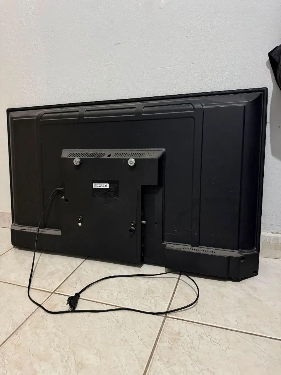TV 42" PHILCO - ROKU TV - Foto 5