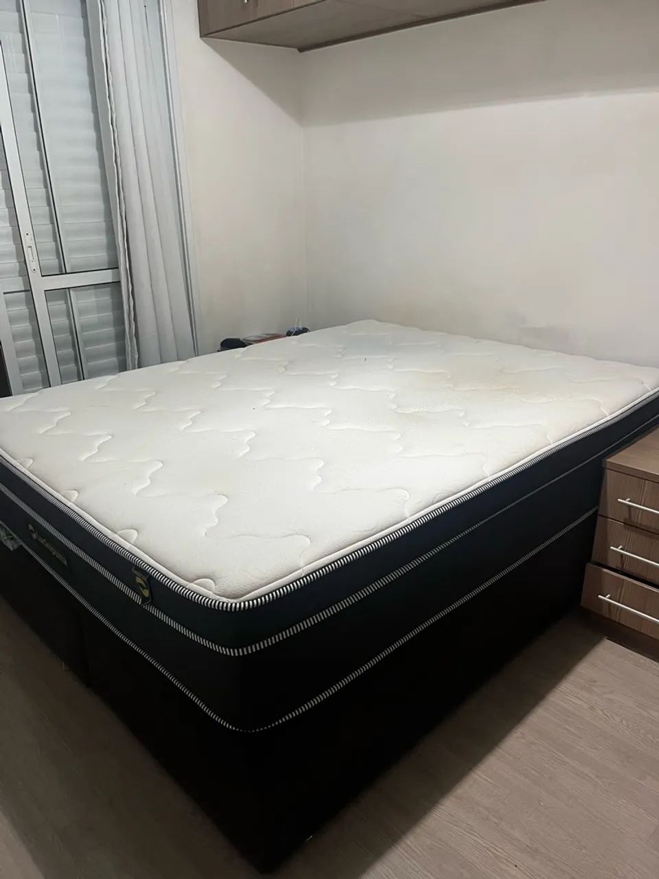 Colchão e Cama Baú Queen