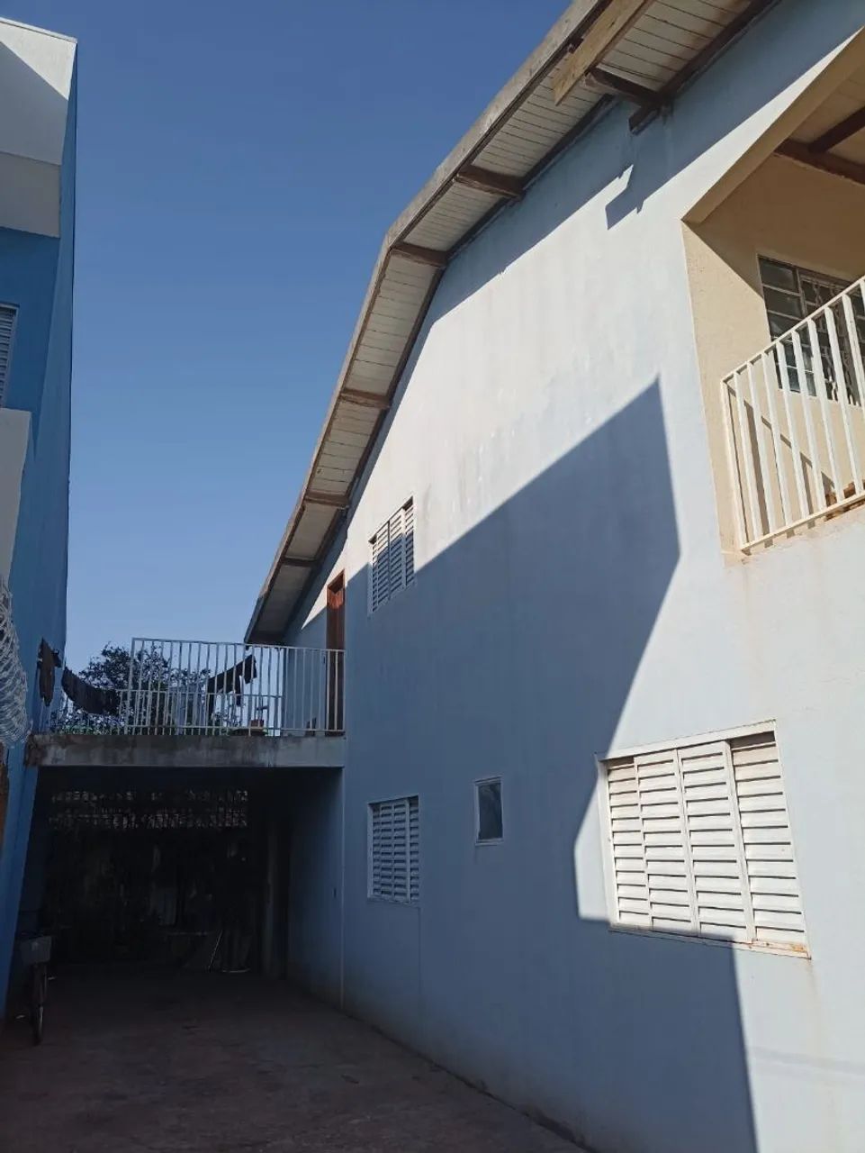 Alugo casa em frente à UFMS - Foto 2
