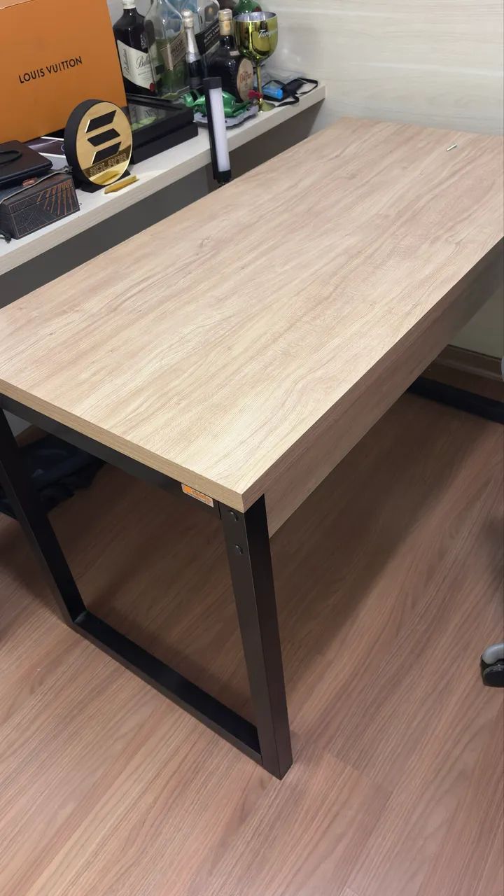 Mesa escritório 