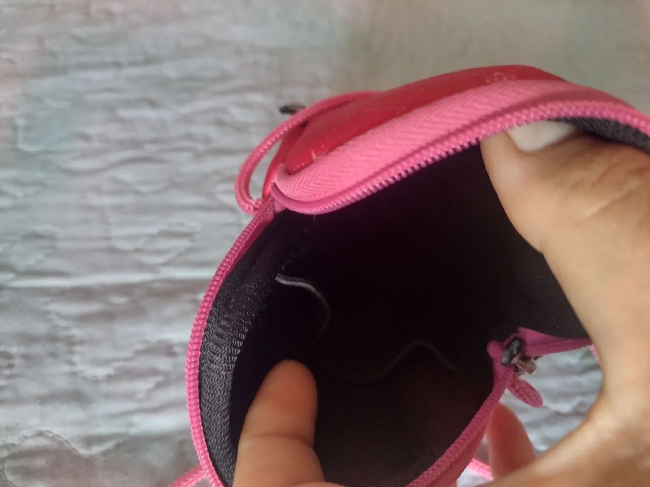 Bolsa porta celular neoprene Diva Uatt  - Foto 4